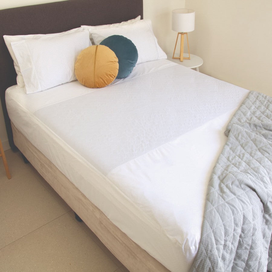Conni Fitted Bed Pad Sheet (4 Sizes)