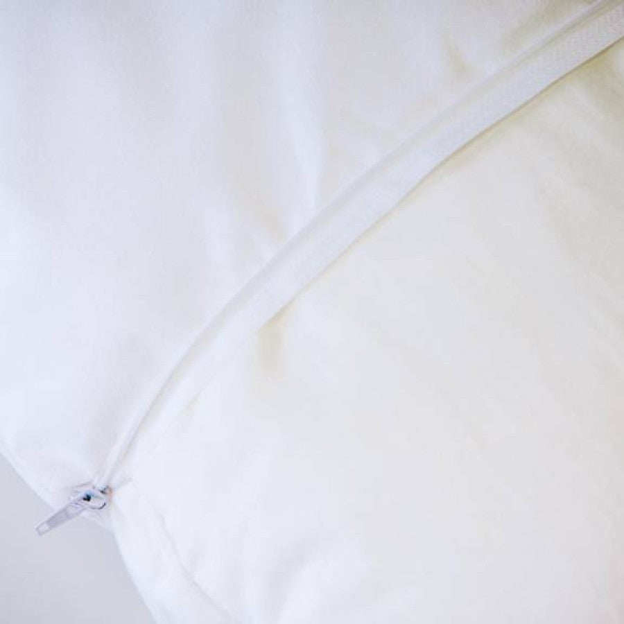 Conni Micro-Plush - Waterproof Pillow Protector